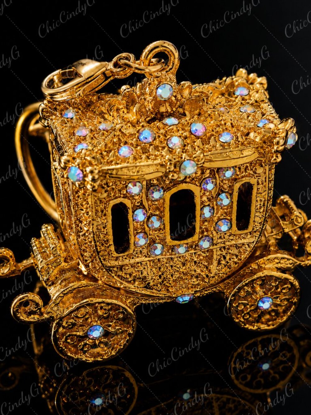 👑 Gold Cinderella Coach Carriage Rhinestone Purse Bag Charm Keychain - Picture 7 of 7